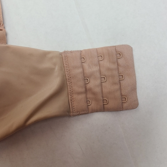 TRIUMPH Body Make-Up Magic Wire WP Nude Bra - Picture 10 of 13